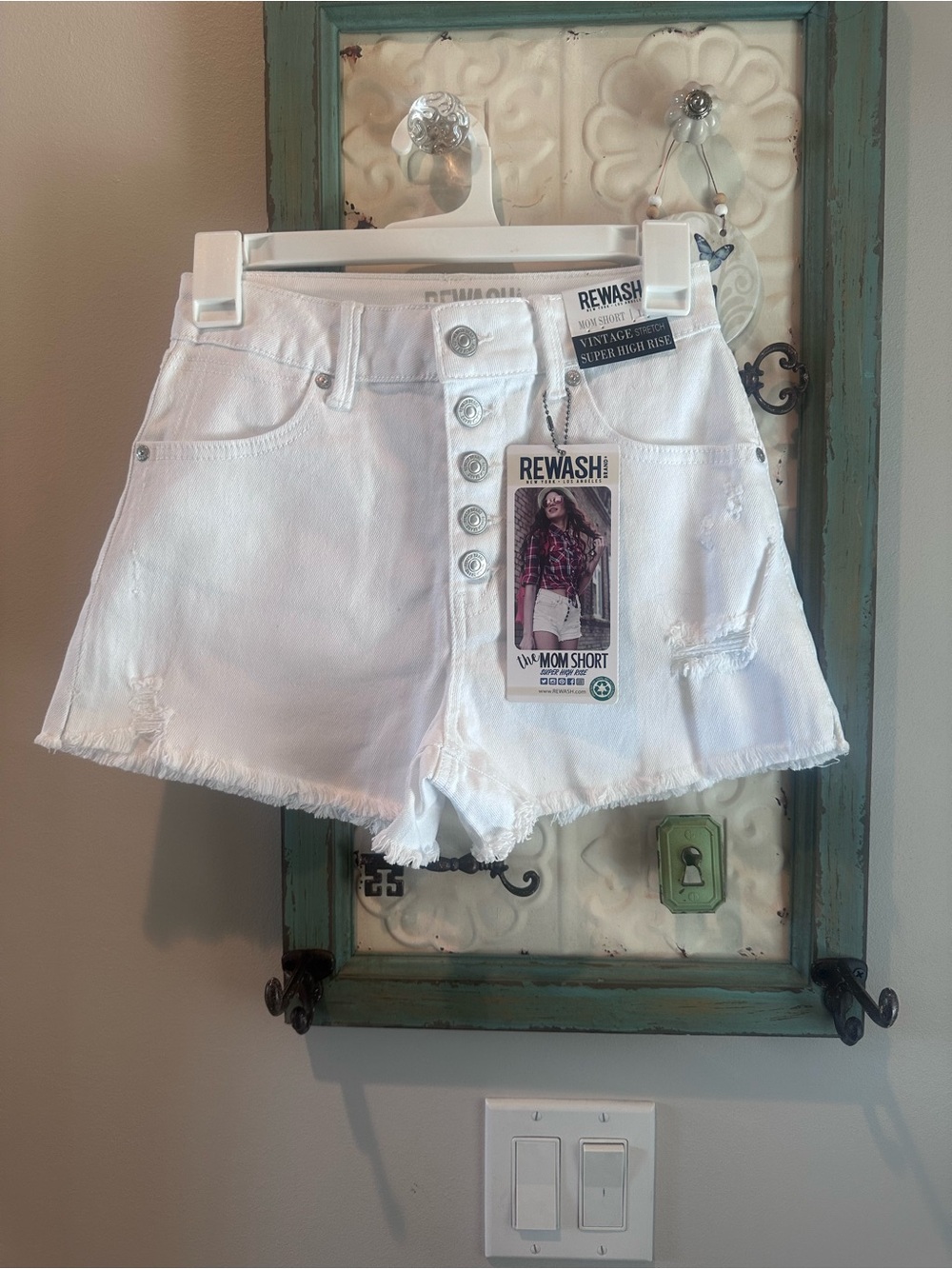 REWASH White Denim Mom Shorts NWT Super High Rise Distressed Size 1/25 - Picture 1 of 5